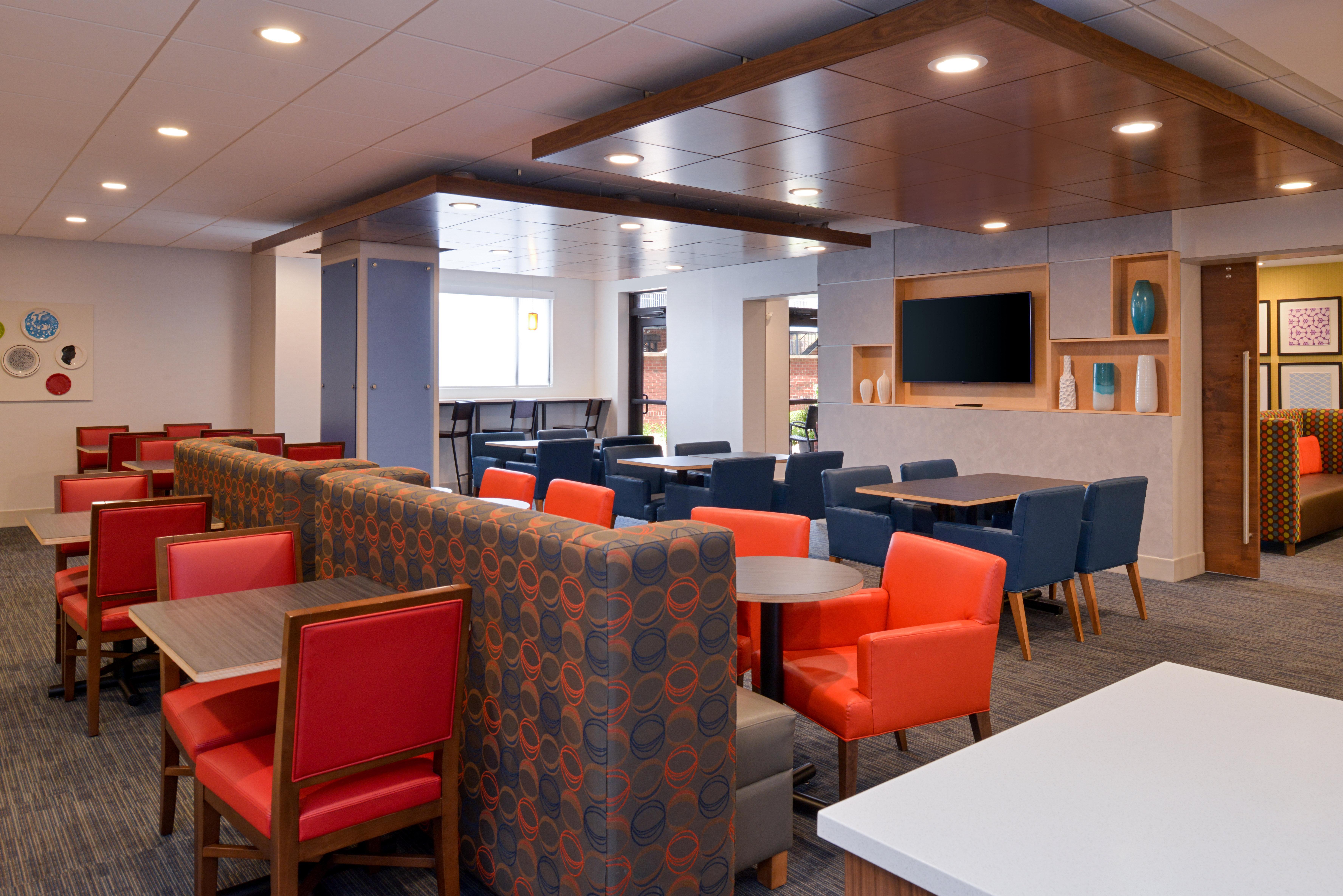 Holiday Inn Express Hotel & Suites Indianapolis Dtn-Conv Ctr By Ihg Екстериор снимка
