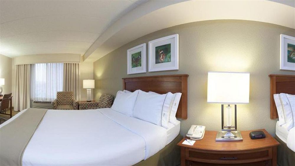 Holiday Inn Express Hotel & Suites Indianapolis Dtn-Conv Ctr By Ihg Екстериор снимка